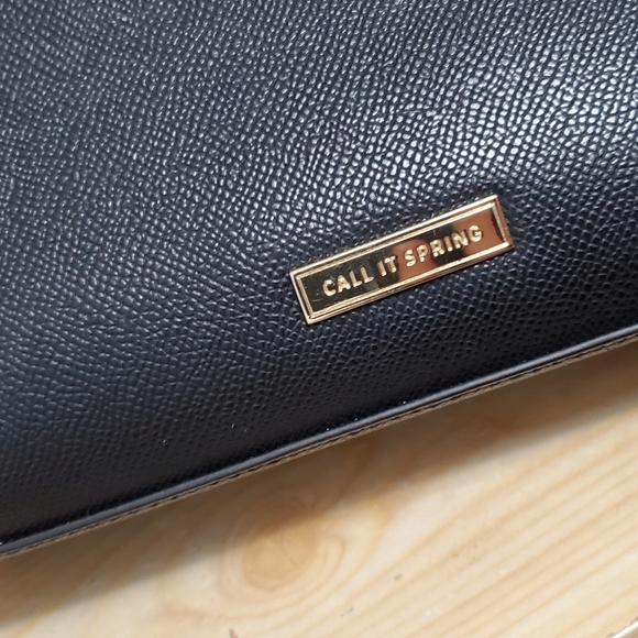 Call It Spring Hand bag. Black and pink colour - Picture 3 of 7